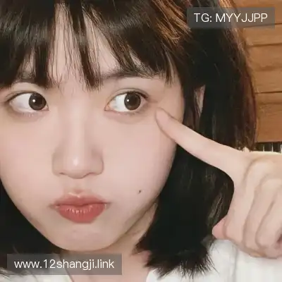 姬展立